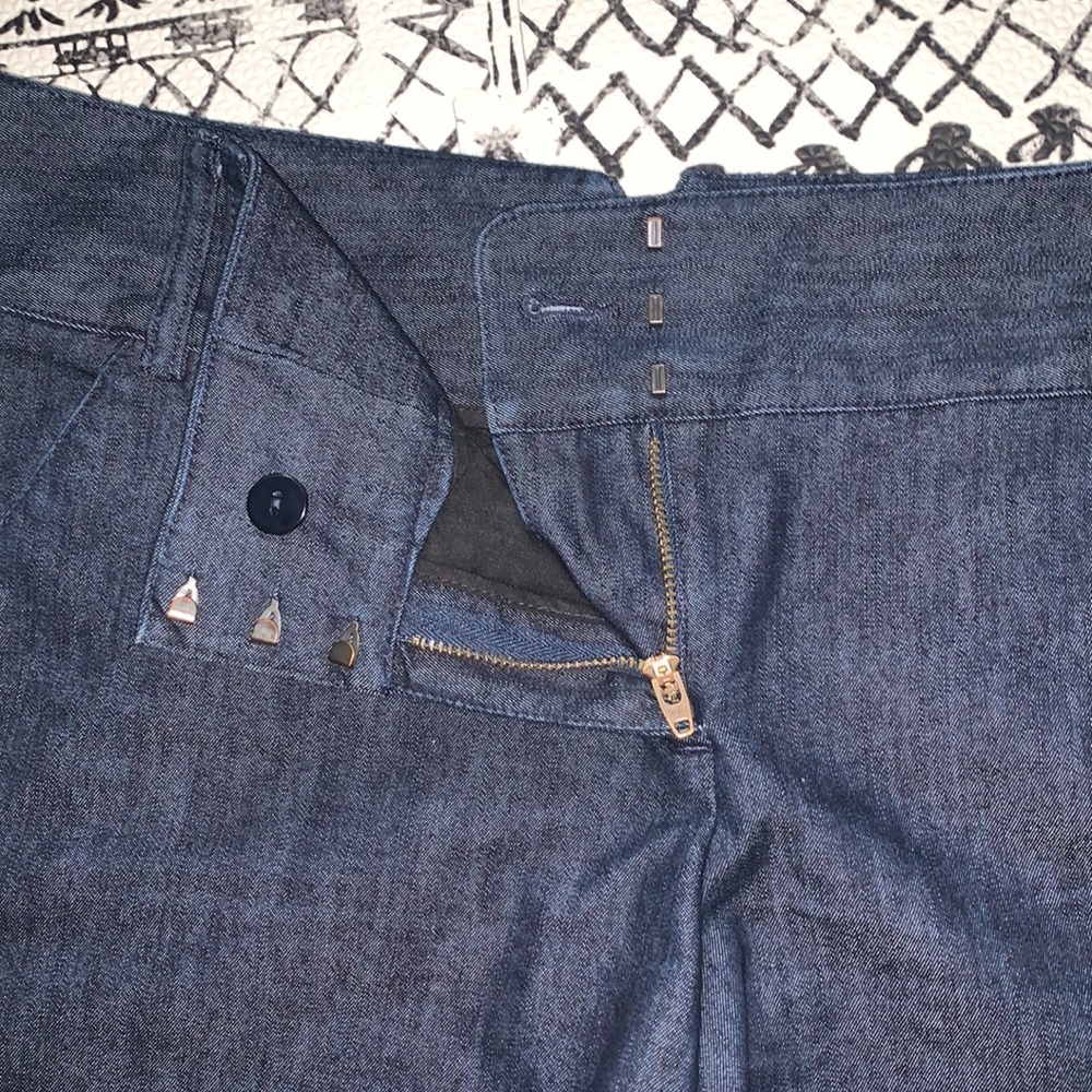 Express Shorts. - Picture 5 of 8